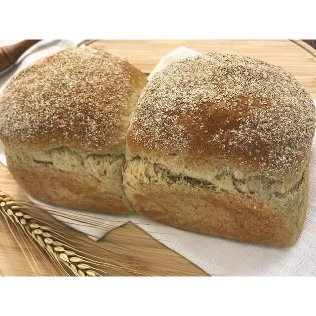 天然酵母パン 全粒粉食パン 低温長時間熟成 健康志向食パン パティシエの作る食事パンのサムネイル