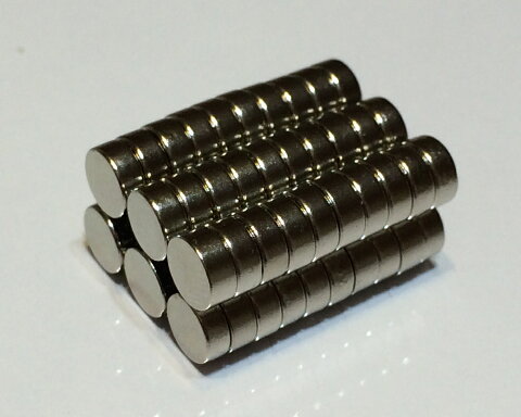 ネオジム磁石φ16mm×1mm(N35) 60個セットネオジウム 超強力 マグネット　強力磁石　永久磁石　いろいろ使えますリール改造・燃費アップ・フィギア・プラモデル・日曜大工・工作・DIY・紙留め・実験・手品・鳩よけ・手芸
