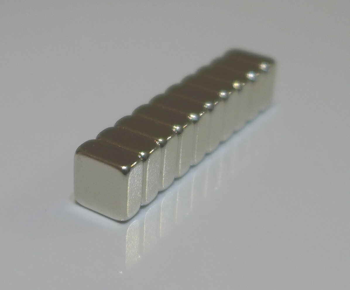 ネオジム磁石 角型 20mm×5mm×3mm(N35) 10個ネオジウム 超強力 マグネット　強力磁石　永久磁石　いろいろ使えますリール改造・燃費アップ・フィギア・プラモデル・日曜大工・工作・DIY・紙留め・実験