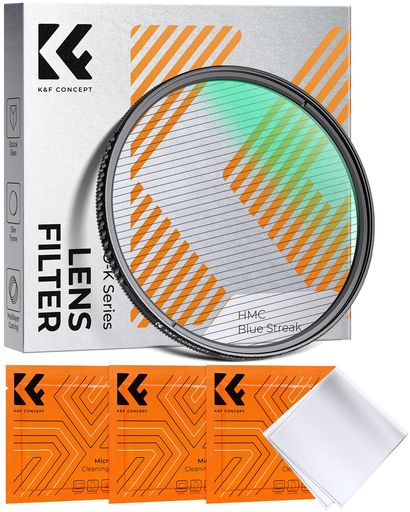 【ストリークブルー】ブルーストリークフィルターは逆光の光を入れることにより、青い横引きのフレアーを発生させることができる特殊効果フィルターです。ビデオや写真をより芸術的で視覚的にするクールな効果を作り出します。(ご注意:Nano-Klearフィルターは非HDレンズなので、望遠撮影には使用できません。外装の新旧が混在しますが、中身は同一です。) 【18層ナノコーティング】特殊効果フィルターの光学ガラスは18層ナノコーティングを採用し、フィルター表面の反射を効果的に低減し、乱反射を起こしゴーストなどを抑えられます。 【着脱簡単】レンズへの着脱がしやすいように、ストリークブルーフィルターの外枠にはCNC台形パターンで滑り止めのローレット加工も施されています。 【フィルターの枠】ストリークフィルターの枠の表面にの表面は酸化サンドブラスト加工を施すことで、迷光の侵入を最大限に効果的に防ぐことができます。 【3枚入り真空包装クロス付属】付属クリーニングクロスはマイクロファイバーを採用し、レンズやレンズフィルターなどの光学機器のコーティングに損傷を与えません。しつこい油膜や皮脂の汚れもスッキリ除去可能です。
