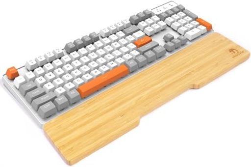 🎋【天然の竹、特殊な技術で作られた】このクッションは天然の竹で作られ、丹念に特殊な技術で処理され、竹の本来の天然特性を維持すると同時に、より耐久性と安定した質感を確保しています。竹は一枚一枚が厳選され、品質が最高の状態になるように処理されています。竹の原材は鹿児島県でとれる孟宗竹で、直径が太く、壁が厚いため、クッションなど手作りの竹を作るのに適しています。 🎋【細かい研磨、科学的な角度の設計】このハンドパッドの表面は細かい研磨工芸を経て、すべての所はすべて細かい研磨処理を経て、なめらかな感触で、手の皮膚を傷つけにくいです。その科学的な角度の設計は、人間工学の原理に基づいて、手首を保護する曲線を適切に設計して、あなたの手首に最適な支持と快適さを提供します。なめらかな見た目も使い心地をさらにアップさせます。 🎋【快適リラックス、省力設計】このキーボードホルダーの設計理念はユーザーに快適とリラックスの使用体験を提供することです。その合理的な曲線のデザインと快適な手触りは、長時間キーボードを使用する際の手首の疲労感を効果的に軽減し、より集中して仕事やゲームを楽しむことができます。