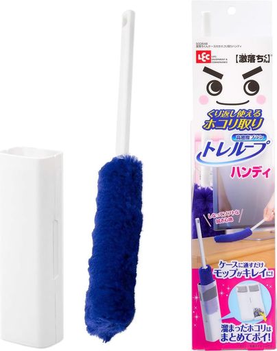 ケースに入れるだけでホコリが取れるので、いつでもサッと使えます。 高密度ブラシでホコリがごっそり取れて気持ちいい! しなってソフトな拭き心地! 家具などのすき間にも入ります。 ケースにたまったゴミはまとめてポイッと捨てられます! くり返しつけるホコリ取り。サッと使えて、サッとキレイ! かんたん時短のおそうじモップです。