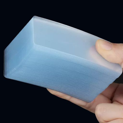 強力な両面テープ-私たちの矩形両面テープはアクリル材料から先進的な技術を通じて製造され、接着層は強固に接着され、接着力が強く、ガラス、金属、プラスチック、タイル、大理石などの滑らかで清潔な表面に適しています。 高透明度-両面はナノテクノロジー搭載テープで作られ、透明で透き通っており、特にガラス装飾に適しており、外観に影響を与えず、フィルムがはがれやすく、持ち運びに便利 簡単な使用方法-このテープは取り付けやすく、カバーされたフィルムをはがし、物体の表面に貼り付けるだけで、完全に押していない場合、再配置が容易で、接着耐久性に影響を与えず、完全に押して固定すると、非常に強い粘性が発生します 実用性が強い-粘着テープは粘着力が強く、室内外での使用に適しており、フォトフレームの取り付け、固定物品、固定クッション、DIY物品などに適しており、いかなるタイプの室内外建築にも適している 防水両面テープ-耐久性のある接着剤と接着剤の耐久剤から構成され、テープをほとんどの表面防水、湿気防止、雨水洗浄を恐れず、屋外の湿気のある場所に設置することができる。