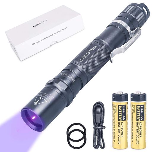 LIGHTFE UV懐中電灯 紫外線ライト 365NM 長寿命トーチ UV301D PLUS IPX-8防水 宝石琥珀の鑑定蛍光剤、紙幣ラベル偽造防止、母子用品など 対応電池付き ...