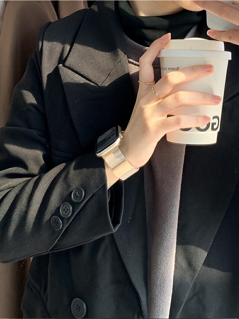 ＼先着100名様！半額クーポンで1000円！／アップルウォッチバンド おしゃれ レディース 本革 革 マグネット レザー アップルウォッチ バンド ベルト 人気 女性 かわいい 38mm 40mm 41mm 42mm 44mm 45mm 46mm 上品 くすみカラー 上品