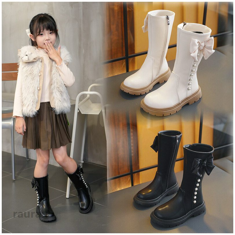 子供靴 ロングブーツ キッズ ブーツ 秋冬 ジュニア 女の子 ストレッチブーツ 裏起毛 美脚 おしゃれ スリム ブラック 黒 ローヒール 大人っぽい 履きやすい 疲れない 痛くない 歩きやすい 大きいザイズ 発表会 卒業式 入学式 結婚式 プレゼント■サイズ：備考の内側長サイズ説明を基にサイズをお選びください。備考：内側長とは靴の内部の底（着用した時、足裏が着く面全体）の全長です。 ★足の甲が低い/痩せている/標準の場合内側長＝足の全長+0.5-1cmぐらい ★足の甲が厚い/幅広/太い場合内側長＝足の全長+1.5cmぐらい を目安にし内側長サイズでお選びください。 表記サイズより0.5cmの誤差はご容赦下さいませ。■内容：キッズ ブーツ注意事項：※手測りとなりますので若干の誤差はご了承ください※モニターの発色により実物と色が異なる場合がございます。子供靴 ロングブーツ キッズシューズ リボンブーツ 裏起毛 秋冬 ジュニア 女の子 裏起毛なし 美脚 おしゃれ ファスナー ブラック 黒 ローヒール 大人っぽい 履きやすい 疲れない 痛くない 歩きやすい 大きいザイズ 発表会 卒業式 入学式 結婚式 ギフト プレゼント 送料無料 ロングブーツ リボン 女の子 キッズブーツ 子供靴 長靴 裏起毛 子供用 子供ブーツ パール付 ローヒール ジュニア 防寒シューズ 秋冬 通園 通学 発表会 秋冬 ブラック ベージュメーカー希望小売価格はメーカーカタログに基づいて掲載しています