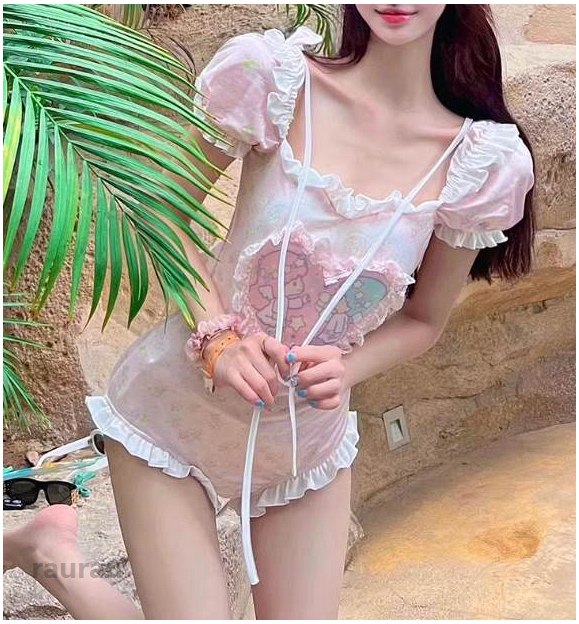 Competitive Swimsuits - こなれ感 上品 きれいめ 大人可愛い かわいい レディース オフショルダーエンジェルスリーブ シフォン ワンピース 水着