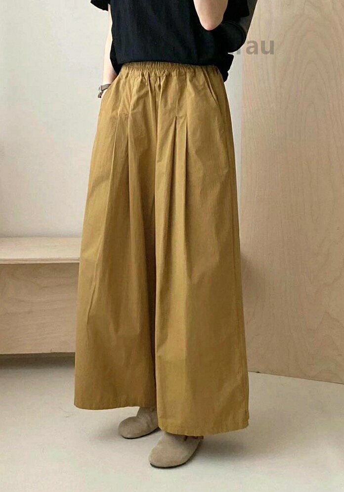 商品情報 商品名 ワイドパンツ レディース 春夏 ストレート ボトムス ウエストゴム ストレートパンツ コットンパンツ 綿混 カジュアル 涼しい 爽やか 薄手 軽い シンプル 大きいサイズ 体型カバー 着痩せ ゆったり 部屋着 美脚 春 夏 秋 素材 ポリエステルカラー ブラック|ピンク|ブラウン|ホワイト|パープル|グレーサイズ 各サイズの寸法については画像のサイズ表にご参照ください。生産国 中国※何かございましたら、お手数おかけいたしますが、商品到着から7日以内にご連絡をお願い致します。 在庫に関するお知らせ 万一、タイムラグで商品の品切れ等によりお届けできない場合、 またはお届けが遅れる場合がございます。その際には当方よりメールにてご連絡を差し上げま すが、あらかじめますようお願い致します。注意 ※機械による生産過程により、生地を織る際の糸の継ぎ目や多少のほつれなどが生じている場合がございます。※サイズは平置き、メジャー採寸を行っております。 実寸は商品によって若干の誤差が生じる場合がございます。予めご了承ください。※お客様のご覧になられますパソコン機器及びモニタなどの違い、また室内、室外での撮影により実際の商品素材の色と相違する場合もありますので。※※ベルト、飾りやインナーなどは含みません。ワイドパンツ レディース 春夏 ストレート ボトムス ウエストゴム ストレートパンツ コットンパンツ 綿混 カジュアル 涼しい 爽やか 薄手 軽い シンプル 大きいサイズ 体型カバー 着痩せ ゆったり 部屋着 美脚 春 夏 秋 ゆったりシルエットでおしゃれに！"メーカー希望小売価格はメーカーカタログに基づいて掲載しています