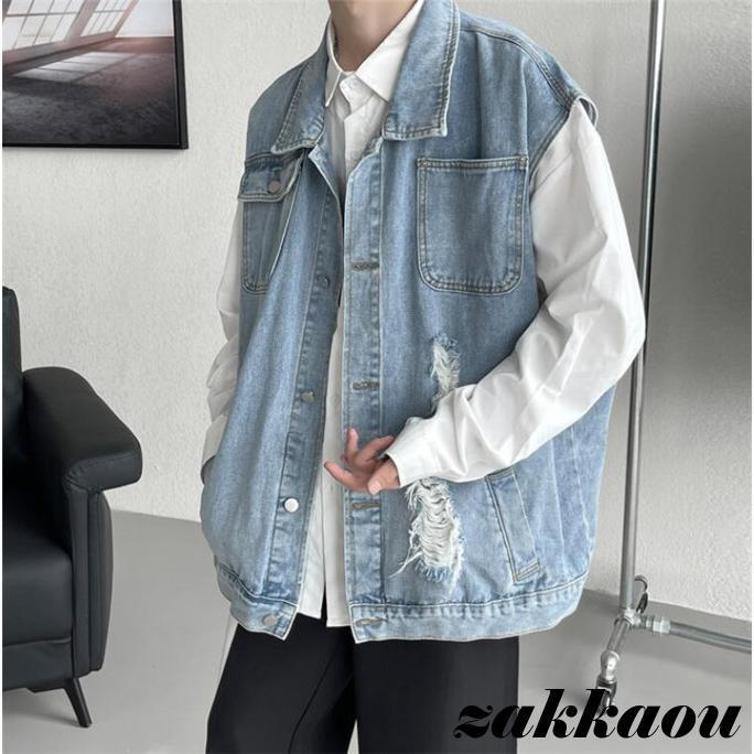 ベスト メンズ デニム ジレベスト ジャケット ノースリーブ 春 秋 カジュアル 秋服★素材：コットン★サイズ：S：バスト114　着丈66　肩幅51M：バスト118　着丈68　肩幅52L：バスト122　着丈70　肩幅53XL：バスト126　着丈72　肩幅54XXL：バスト130　着丈74　肩幅55注意事項：★サイズ数字は目安です。商品により若干の誤差がございます。★返品、交換は原則としてお受けしておりませんが、初期不良の場合は、未使用の商品のみ到着日から7日以内にご連絡頂ければご返金交換対応させて頂きます。★当店では姉妹店と在庫を共有し販売致しております、在庫切れとなる場合がございますので、ご承知ください。