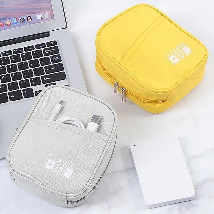 ガジェットポーチ モバイルアクセサリー収納 ケース トラベルポーチ イヤホンケース 充電器 バッテリー スマホ ケーブル コード収納 小物入れ マチあ rausone-10074534 リアースワン サンプル画像3