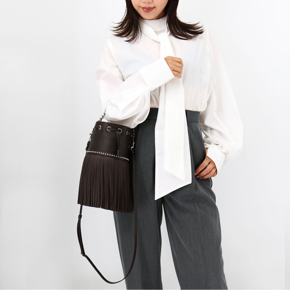 J&M DAVIDSON ジェイアンドエム デヴィッドソン MINI FRINGE CARVIVAL WITH STUDS 1856N LMNC-1XX-SCNP CHOCOLATE 690S ミニフリンジ カーニバル ショルダーバッグ ハンド バッグ クロスボディ レディース プレゼント ギフト レザー ブランドのサムネイル