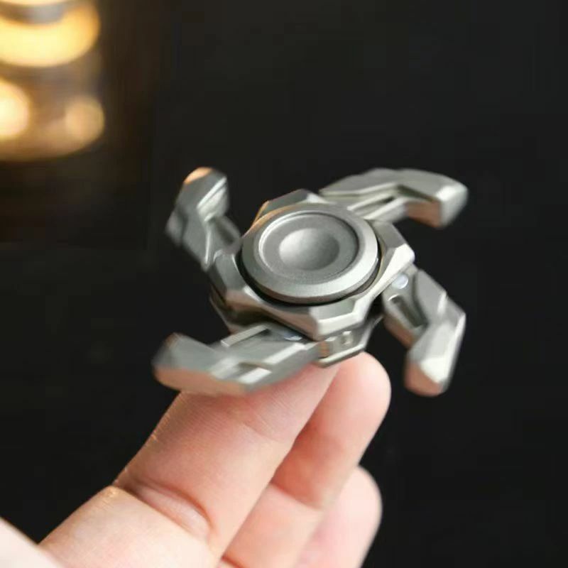 EDC 金属 ハンドスピナー 3D立体 減圧玩具 メカ系ストレス解消玩具 回転 指先 回転...
