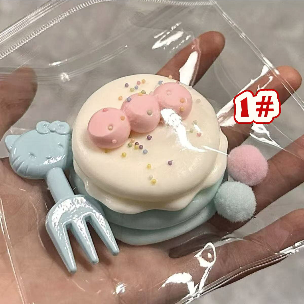 【楽天ランキング1位獲得】SNSで話題 スクイーズ 低反発 もちもち スイーツ パン ケーキ 握る おもちゃ ストレス解消 かわいい Y2K デスク 雑貨 スイカもちもちフィジェット イチゴケーキソフミ メロジョイフィジェット 大サイズ 中サイズ 肉球 ネコ ねこおもちゃ かわいい ray88-10005427 RAY588 楽天市場店 サンプル画像3