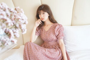 Raylily(レイリリー)小花柄ウエストシャーリングパフスリーブワンピ