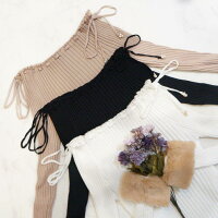 Raylily(レイリリー)袖ファー付きラウンドネックリブニット