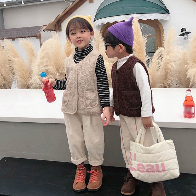 トップス キッズ ベスト 男の子 子供 ジャケット ボアベスト 女の子 アウター カジュアル ジュニア ベビーベスト 冬 暖かい ボアベスト子供 ノーカラー 通園 ファッション 送料無料 無地 Sale開催中 上着 ナチュラル ボア 温かい フード無し 全8サイズ 子ども 襟なし トップス キッズ ベスト 男の子 子供 ジャケット ボアベスト 女の子 アウター カジュアル ジュニア ベビーベスト 冬 暖かい ボアベスト子供 ノーカラー 通園 ファッション 送料無料 無地 Sale開催中 上着 ナチュラル ボア 温かい フード無し 全8サイズ 子ども 襟なし