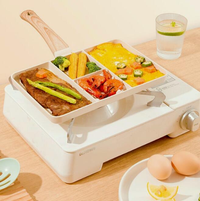 フライパン 四角 仕切り付き 大判焼き器 くっつかない マルチパン 4つ穴 目玉焼き IH対応 卵焼き お弁当 焼おにぎり 卵焼き器 大判焼き器 くっつくことがなく お手入れ簡単 ガス対応 弁当作り 朝食 角型 調理 簡単 洗いやすい rbm-shop-10005934 RBMショップ サンプル画像2