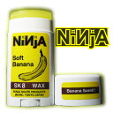 NINJA WAX ソフトバナナ 融点62.5℃ バーやコンクリートに 直接塗ってください。 ライディングが格段に違います。 スティックタイプなので 手も汚れません。 やわらかタイプ。 北村ZIZOW浩一プロデュース! スケーターなら一人一個持つべし！ ※パッケージは現行デザインです。 近日中に更新致します。予めご了承下さい。