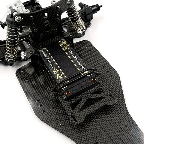 株式会社エンジェルスジャパンのXS-TA29196 【XTRA SPEED】 スーパーアスチュートカーボンバッテリーホルダー｜アングル2