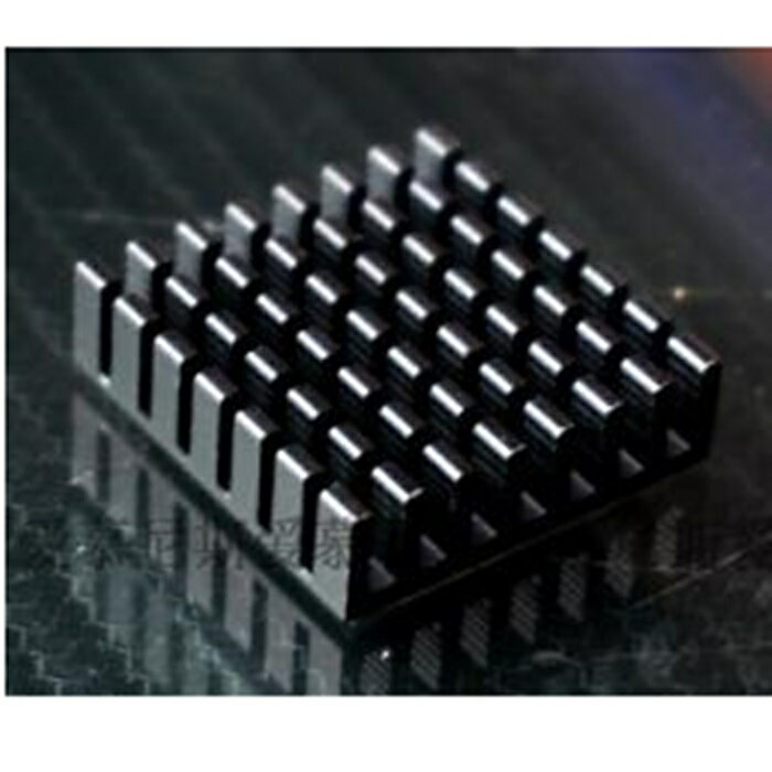 アルミヒートシンク　28*28*11　　黒色