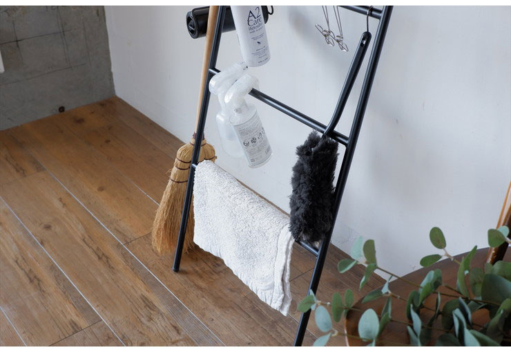 ラダーラック 幅47cm 奥行26cm 高さ86cm スチール アイアン 天然木 天板 タオル掛け 洋服掛け フック ハンガー 棚 玄関(代引不可)【送料無料】