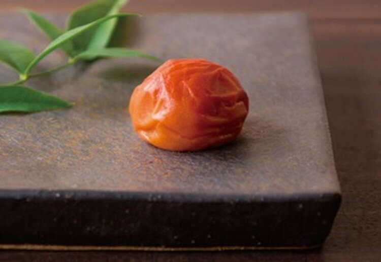 和歌山 うす塩味梅干 食品 ギフト プレゼント 贈答 熨斗 のし 贈り物 記念日 お祝い 冠婚葬祭 内祝 御祝 無地 出産内祝 結婚内祝 御見舞 快気祝 御仏前 志 お供(代引不可)【送料無料】