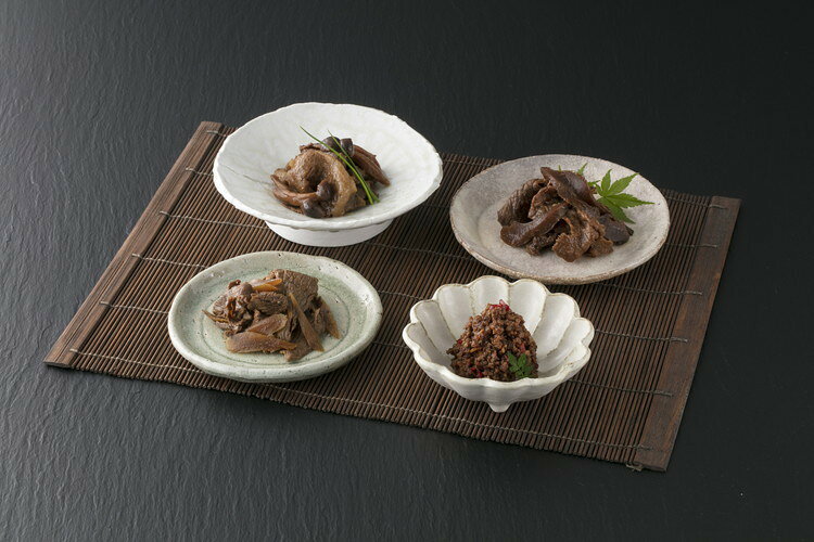 リコメン堂のお中元 岐阜 創業明治10年 鵜舞屋 飛騨牛しぐれ煮 詰合せ ギフト 産直 ご当地グルメ 熨斗 贈り物 のし対応 (代引不可)【送料無料】｜アングル2