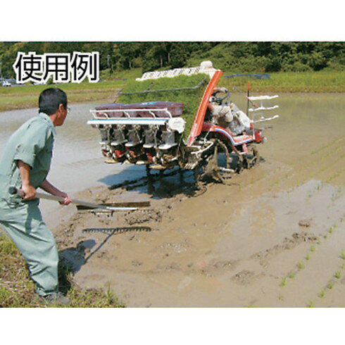 【商品スペック】特長●オールアルミ製で軽くさびません。●柄は汚れの付にくい表面処理をしています。用途●地ならし用。仕様●全長(mm)：1820●先幅(mm)：600●爪長さ(mm)：40●爪数(本)：18仕様2材質／仕上●アルミ合金セット内容／付属品注意【代引きについて】こちらの商品は、代引きでの出荷は受け付けておりません。【送料について】北海道、沖縄、離島は送料を頂きます。