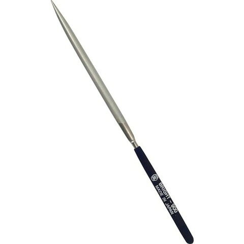 【商品詳細】●切削粉のはく離性に特に優れ、ヤスリの目詰まり現象が殆どなく、簡単に切削粉を除去できますので、シャープな切れ味が持続します。●耐錆・耐蝕性に優れ、多湿環境・海洋環境などの錆による劣化を防げます。●耐久力は従来品に比べて3〜6倍にアップします。●鉄・木工製品・ロウ・プラスチック製品・アルミ材・銅材・金型鋼・ステンレス・陶器の加工に。●金属の精密加工、貴金属の精密仕上げに。●タイプ：精密目(#6)●形状：半丸●全長(mm)：200●刃長(mm)：100●刃幅(mm)：6.3●刃厚(mm)：2.2●目の粗さ：#6(標準/精密目)材質／仕上●炭素工具鋼JANコード 4518007591026【代引きについて】こちらの商品は、代引きでの出荷は受け付けておりません。【送料について】北海道、沖縄、離島は送料を頂きます。