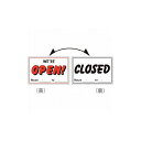 【商品スペック】■特長・表面にOPEN(営業中)、裏面にCLOSED(準備中)が表記された店舗用の標識です。■用途・店舗出入口のドアなど吊り下げての使用に。■仕様・表示内容：(表)OPEN!・(裏)CLOSED・取付仕様：吊下げタイプ(チェーン付属)・縦(mm)：300・横(mm)：450・厚さ(mm)：1■仕様2・両面表示・表印刷・穴2ヵ所(4mmφ‐2)■材質／仕上・本体：硬質塩化ビニール・チェーン：アルミ■セット内容／付属品・チェーン(400mm)■注意【代引きについて】こちらの商品は、代引きでの出荷は受け付けておりません。【送料について】北海道、沖縄、離島は別途送料を頂きます。