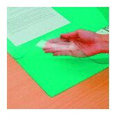 【商品スペック】特長用途仕様●寸法：縦720×横1050mm仕様2●下敷付き●上部マットと下敷きは接合せず、別々。材質／仕上●マット：ポリ塩化ビニル1．7mm厚（グリーン透明）、下敷：ポリエチレンスポンジ（グリーン）2mm厚セット内容／付属品注意【代引きについて】こちらの商品は、代引きでの出荷は受け付けておりません。【送料について】北海道、沖縄、離島は別途送料を頂きます。