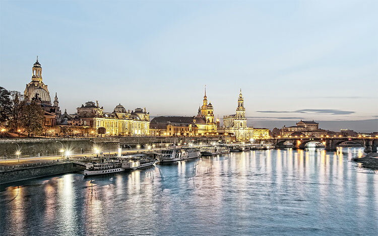 【24本セット】ラーデベルガー 瓶 330ml Radeberger ドイツ ピルスナー ラガー 輸入ビール 海外ビール 世界のビール ビール クラフトビール クラフト まとめ買い まとめ売り【ポイント10倍】【送料無料】