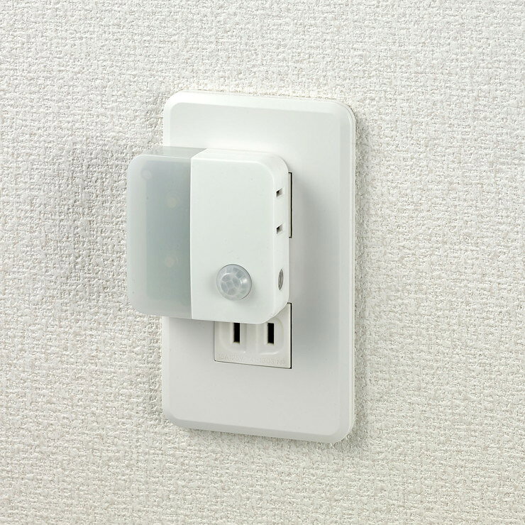 朝日電器 ELPA エルパ LEDセンサー付ライト コンセント 直差しタイプ PM-LC301(W)【送料無料】 [2]