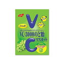 商品概要メーカー：ノーベル製菓商品名：【軽】VC−3000のど飴マスカット90g区分：食品内容量：90g商品概要：人気のVC−3000のど飴にマスカット味が登場。フルーティーなマスカットの味わいと、ビタミンCのあまずっぱいおいしさののど飴です。JANコード：4902124680358商品コード：078330431商品の説明人気のVC−3000のど飴にマスカット味が登場。フルーティーなマスカットの味わいと、ビタミンCのあまずっぱいおいしさののど飴です。成分●原材料名：還元パラチノース、還元水飴、ハーブエキス、カリンエキス、濃縮マスカット果汁、ビタミンC、酸味料、香料、甘味料（アスパルテーム・L-フェニルアラニン化合物、ステビア）、着色料（紅麹、クチナシ）、ビタミンB2、ビタミンB1【栄養成分表示】【1粒（3.8g）当り】エネルギー：8.7kcalたん白質：0g脂質：0.02g炭水化物：3.70gナトリウム：2mg糖類：0gビタミンC：140mgビタミンB1：0.006mgビタミンB2：0.007mg使用上の注意○体に合わない場合は、使用を中止し、医師にご相談下さい。○効果・効能については個人差がございます。賞味期限／使用期限（製造から）1年メーカー名ノーベル製菓内容量90g商品区分食品※予告なくパッケージリニューアルをされる場合がございますがご了承ください。※パッケージ変更に伴うご返品はお受け致しかねます。※メーカーの都合により予告なくパッケージ、仕様等が変更となる場合がございます。※当店はJANコードにて管理を行っている為、それに伴う返品、交換等はお受けしておりませんので事前にご了承の上お買い求めください。【送料について】北海道、沖縄、離島は送料を頂きます。