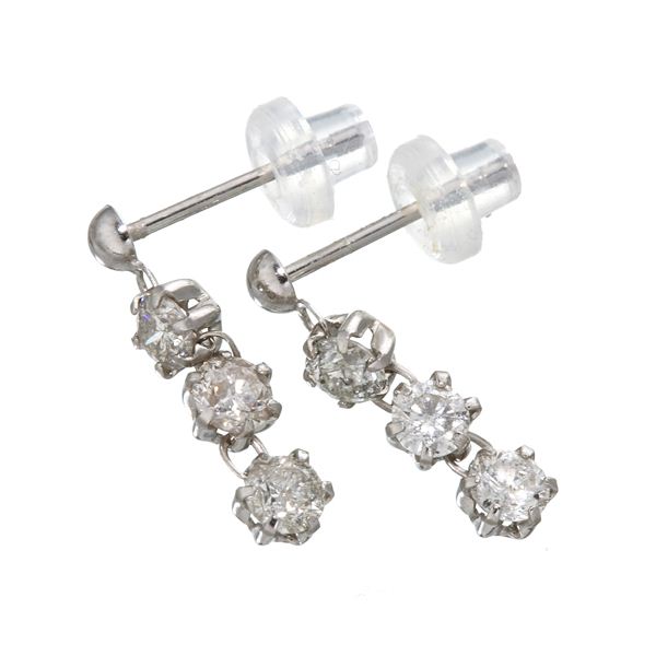 ホワイトゴールド 0.6ctダイヤモンド3ストーンピアスorイヤリング ピアス (代引不可)