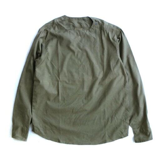 ルーマニア軍放出スリーピングシャツ グリーン 未使用デットストック M相当【送料無料】 (代引不可) ルーマニア軍放出スリーピングシャツ グリーン 未使用デットストック M相当【送料無料】 (代引不可)