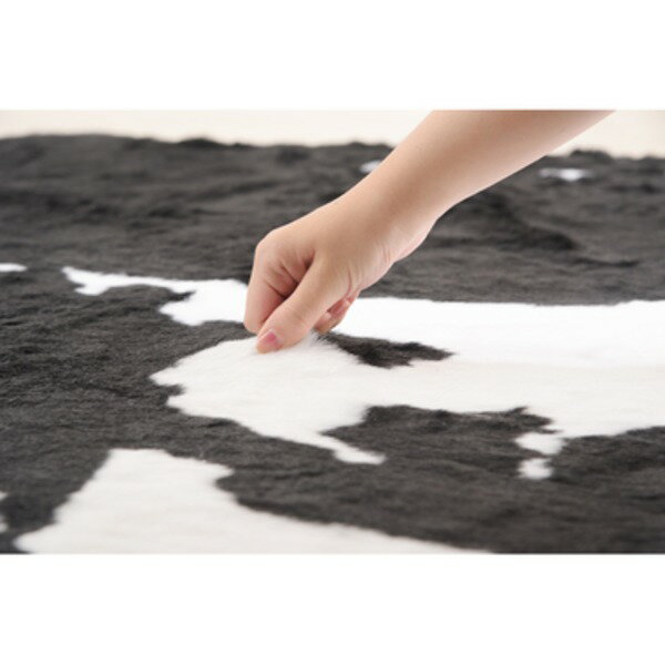 ラグマット 絨毯 160×220cm アニマル柄 カウ柄 ブラック フェイクファー リビング ダイニング ベッドルーム インテリア家具 (代引不可) [2]
