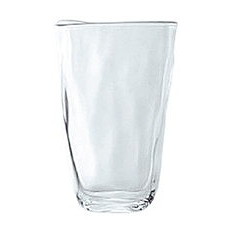 ■商品説明●和テイストグラス。なんとなく心を癒してくれそうな、和食にピッタリのデザイン。●やわらかな質感とほのかな重量感やすらぎを感じていただけるグラス。●3個入り■直径・サイズφ83×H131■深さ■重さ■容量370cc●やわらかな質感とほのかな重量感やすらぎを感じていただけるグラス。●3個入り【代引きについて】こちらの商品は、代引きでの出荷は受け付けておりません。【送料について】北海道、四国、九州は送料を頂きます。【配送について】沖縄、離島は配送できません。予めご了承ください。