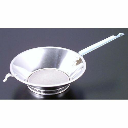 久保寺 ブリキ油こし No.2 AAB05002 JANコード 4517732000629●サイズ:No.2●外径×高さ(mm):180×57●材質：ブリキ【送料について】北海道、沖縄、離島は送料を頂きます。