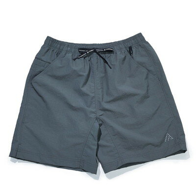 【商品説明】●細かなギミックを随所に施した「FUBAR ユーティリティーシリーズ」。●マットな色合いで、耐久性と軽量性を両立したタスランナイロンを使用。●膝上丈のユーティリティーショートパンツ。●右サイドには落下防止と座った時にジャマにならないボタン付きのスマホ用ポケットを搭載。●ウエストにはカラビナやキーを吊れるミニループ付き。●サイズ：L〈PANTS 胴囲〉78-88cm〈身長〉170-180cm●品質：表地/ナイロン100％　裏地/ポリエステル100％(ポケット部分)●色：オリーブ●撥水加工/5ポケット/スマホ専用ポケット/ミニループ/反射プリント●ミャンマー●オリーブ※メーカーの都合によりパッケージ、内容等が変更される場合がございます。当店はメーカーコード（JANコード）で管理をしている為それに伴う返品、返金等の対応は受け付けておりませんのでご了承の上お買い求めください。【代引きについて】こちらの商品は、代引きでの出荷は受け付けておりません。【送料について】北海道、沖縄、離島は送料を頂きます。