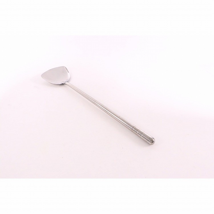 【商品説明】●ミニサイズで使いやすく、調理が快適。【商品詳細】●耐久性の高い18-0ステンレス製で、木柄が手に優しく、長時間の使用でも疲れにくい設計です。●中華料理に最適で、炒め物や混ぜ物の際に活躍するアイテムです。●サイズ(約):110×365mm。●材質:18-0ステンレス。【代引きについて】こちらの商品は、代引きでの出荷は受け付けておりません。【送料について】北海道、沖縄、離島は送料を頂きます。