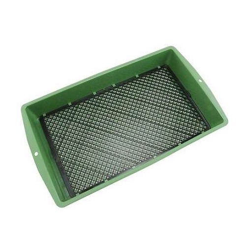 【用途】●フルイ。【商品説明】●目の大きさをワンタッチで変更できる樹脂製のふるいです。●中の網をスライドさせるだけで、簡単に目の大きさを変更できます。●目の大きさを変えたい場合でも、わざわざ替アミを持ち運ぶ必要がありません。●全体が樹脂で出来ているため非常に軽く、また錆びの心配もありません。●樹脂製の為、金属フルイの様な甲高い音がしづらく、住宅街やマンションのベランダなどの集合住宅でも音が響きにくいです。●樹脂の為、汚れた場合でも水洗いが可能です。《スペック》■目のサイズ：4mmと10mm。■外寸：横560mm縦320mm高85mm。■内寸：横505mm縦295高65mm。■重さ：約630g。《材質》■本体：ポリプロピレン。【代引きについて】こちらの商品は、代引きでの出荷は受け付けておりません。【送料について】北海道、沖縄、離島は送料を頂きます。