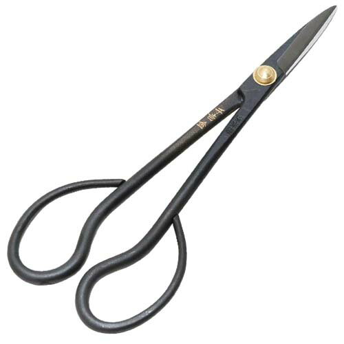 【用途】木鋏。【機能・特徴】剪定・整枝作業用です。鋼付刃で切れ味抜群。盆栽などのお手入れに。細かい部分の作業に。生木切断能力：3mm。【材質】●刃部：刃物鋼。【商品サイズ】奥行175×幅65×高さ15mm　重量100g【注意事項・その他】本...