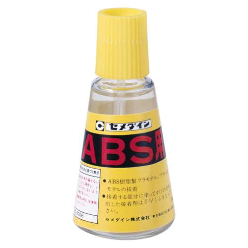 【用途】ABS樹脂製プラモデル、プラメッキプラモデルの接着。【機能・特徴】ハケ付きで使いやすく透明できれいに接着できます。【仕様】●内容量：30mL。●色：クリア。●ハケ付。【送料について】北海道、沖縄、離島は送料を頂きます。【ご注意！！】メーカー取寄せ商品の為、ご注文頂いたタイミングによってはご用意が出来ない場合もございます。予めご了承の程お願い致します。
