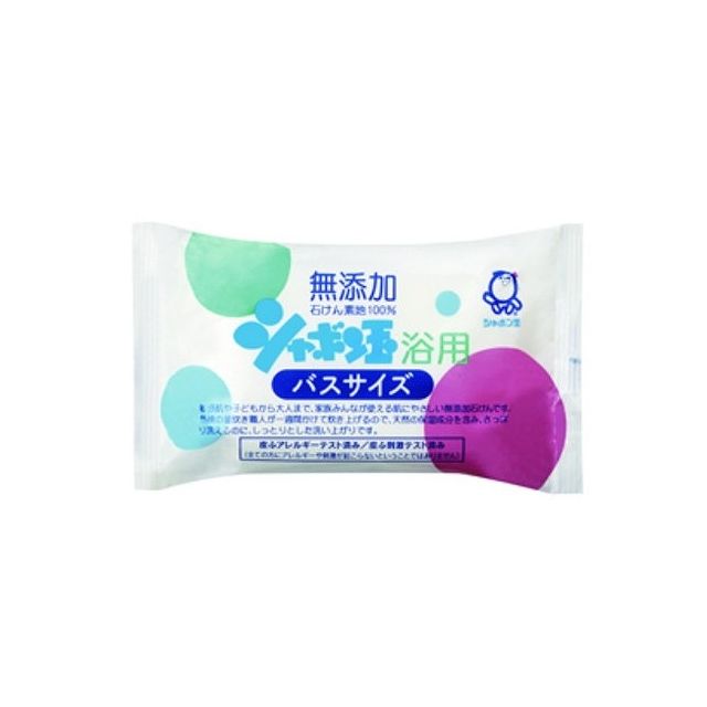 【商品詳細】シャボン玉の定番人気、浴用石けんのお徳用バスサイズです。使用方法濡れたスポンジ等でよく泡立ててご使用ください。ボディ用としてはもちろん、髪や顔にもお使いいただけます。注意事項冷暗所において保管してください。冷暗所において保管し、1年以内に使用してください。素材・成分石ケン素地商品区分：化粧品製造国：日本発売元、製造元、輸入元又は販売元シャボン玉販売【代引きについて】こちらの商品は、代引きでの出荷は受け付けておりません。【送料について】北海道、沖縄、離島は送料を頂きます。※メーカーの都合によりパッケージ、内容等が変更される場合がございます。当店はメーカーコード（JANコード）で管理をしている為それに伴う返品、返金等の対応は受け付けておりませんのでご了承の上お買い求めください。【商品詳細】シャボン玉の定番人気、浴用石けんのお徳用バスサイズです。使用方法濡れたスポンジ等でよく泡立ててご使用ください。ボディ用としてはもちろん、髪や顔にもお使いいただけます。注意事項冷暗所において保管してください。冷暗所において保管し、1年以内に使用してください。素材・成分石ケン素地商品区分：化粧品製造国：日本発売元、製造元、輸入元又は販売元シャボン玉販売