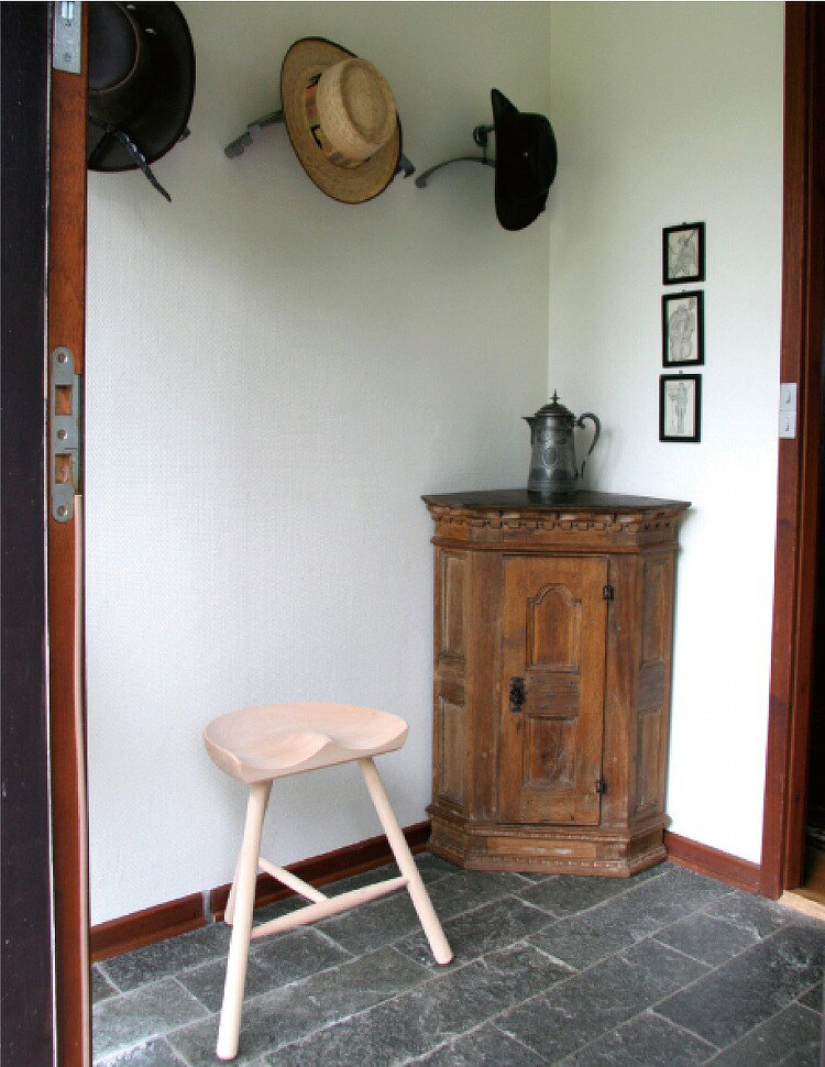 WERNER ワーナー シューメーカーチェア SHOEMAKER CHAIR NO.69 【正規販売店】 シューメーカー 無塗装 スツール 北欧インテリア 木製 家具 チェアー いす チェア 椅子 イス(代引不可)【送料無料】