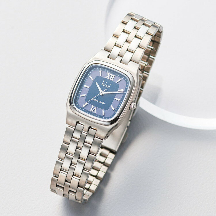 三つ折れプッシュ式。日常生活防水。ムーブメント日本製。ケース:チタン・ミネラルガラスケース:約2.1×2.1cm、腕まわり:約14〜17.5cm【代引きについて】こちらの商品は、代引きでの出荷は受け付けておりません。【送料について】北海道、...