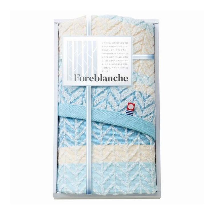 シラカバは、北欧の国々では幸運をもたらす縁起の良い木としても知られています。ブランド名のForeblanche（フォレブランシュ）はフランス語で「白い森」を意味し、美しく連なるシラカバの木々を、ヘリンボーン柄で表現しました。色使いは、シラカバの白く爽やかで美しい、魅力的なカラーを取り入れ、シンプルでカジュアルながらも品のあるデザインに仕上げました。日本製今治マーク（第2025-178号）【セット内容】-サイズ：34×75cm重量/容量：-箱サイズ：26×15.5×3cm材質：綿100%【代引きについて】こちらの商品は、代引きでの出荷は受け付けておりません。【送料について】北海道、沖縄、離島は送料を頂きます。