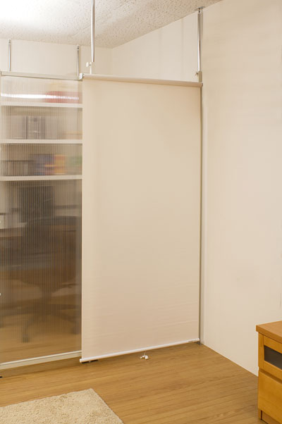 突っ張り間仕切りスクリーン幅92cm 連結用 ロールスクリーン【送料無料】