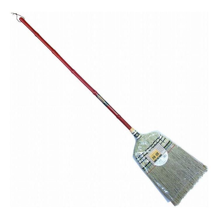 天然繊維を使用した 手編みほうき。穂が折れにくく、しなやかに掃くことができる。広い範囲をお掃除できる長柄タイプ。サイズ（約）幅28.1×奥行3.3×長さ133.4cm材質:穂/ほうき草　柄/竹(カシュー塗)重量（約）476g【代引きについて】こちらの商品は、代引きでの出荷は受け付けておりません。【送料について】北海道、東北、九州は送料を頂きます。沖縄、離島は配送不可。